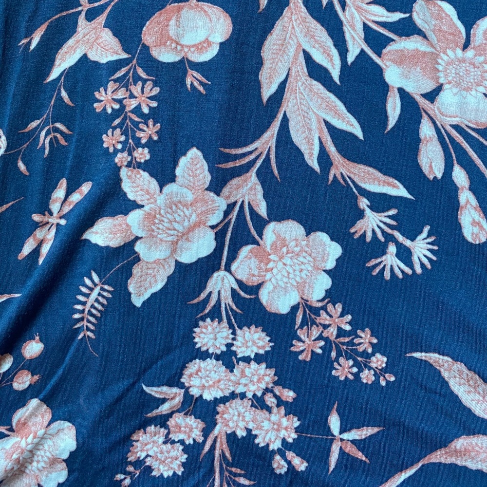 Loft Dress - Picture 2 of 3